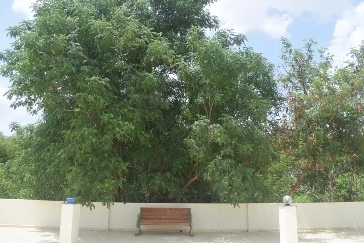 Sharad Baug Homestay Bhuj Eksteriør billede