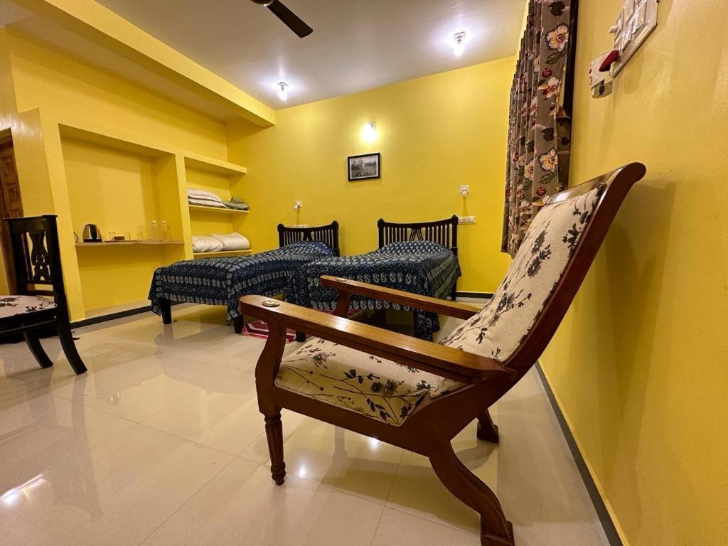 Sharad Baug Homestay Bhuj Eksteriør billede