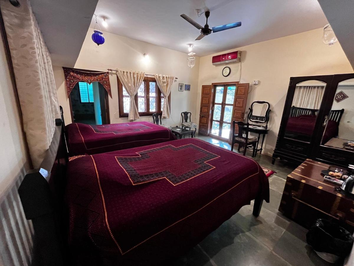 Sharad Baug Homestay Bhuj Eksteriør billede