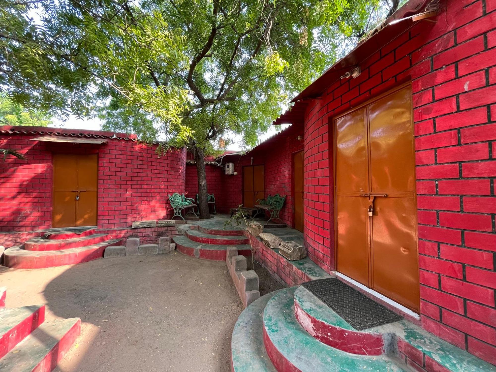 Sharad Baug Homestay Bhuj Eksteriør billede