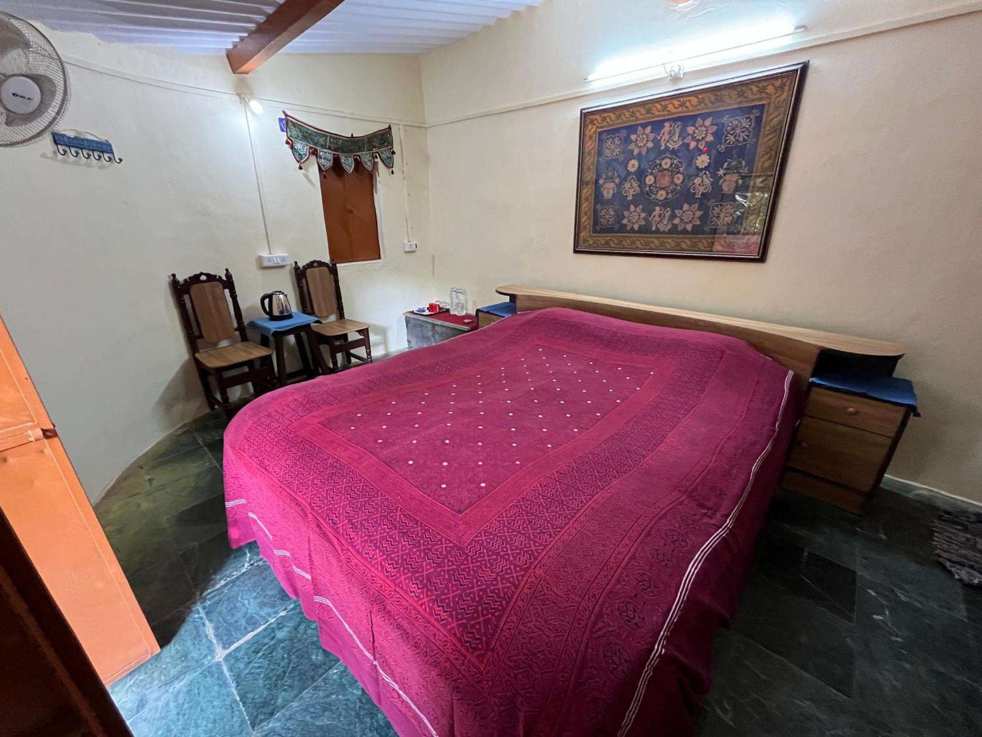 Sharad Baug Homestay Bhuj Eksteriør billede