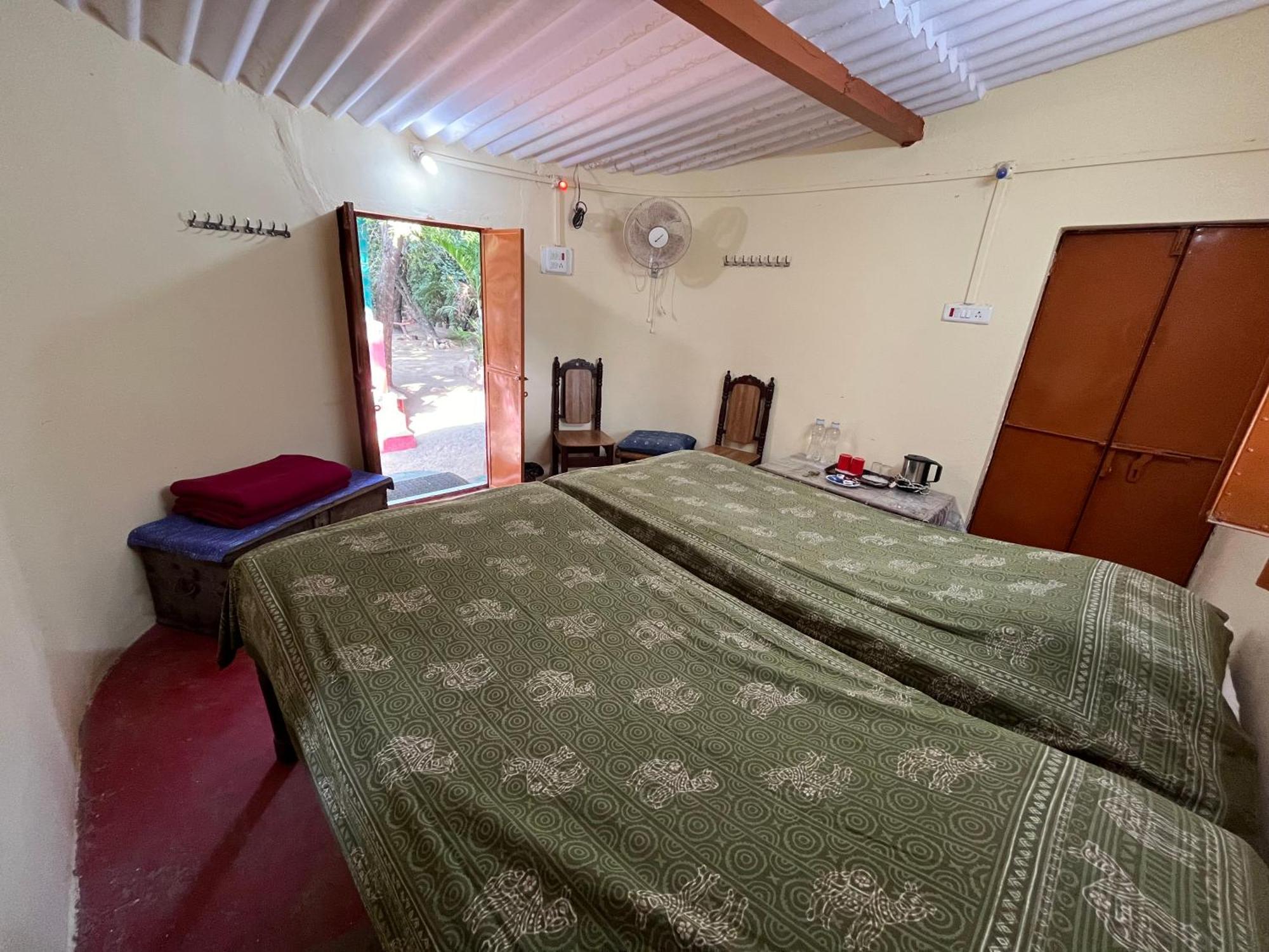 Sharad Baug Homestay Bhuj Eksteriør billede