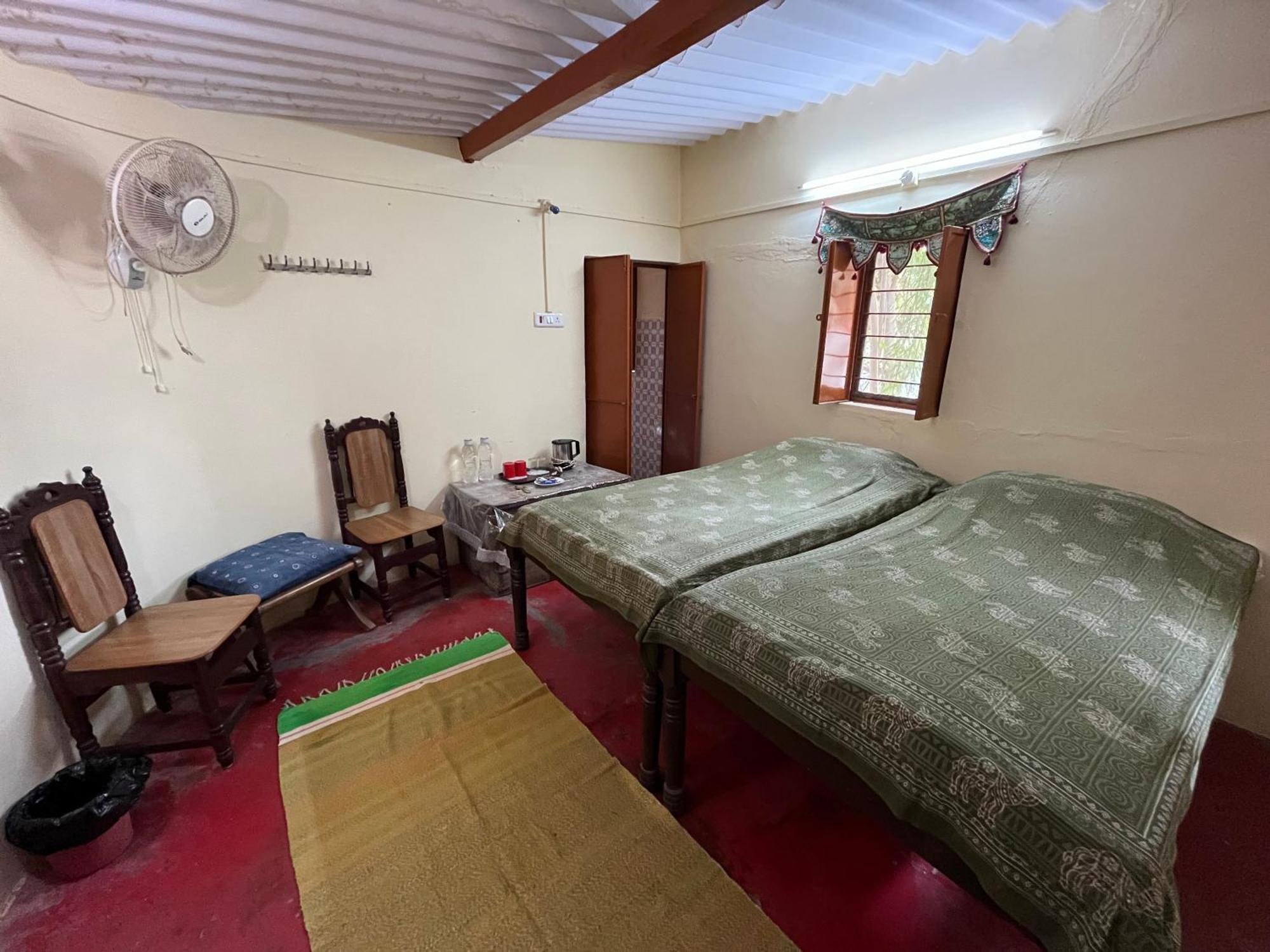 Sharad Baug Homestay Bhuj Eksteriør billede