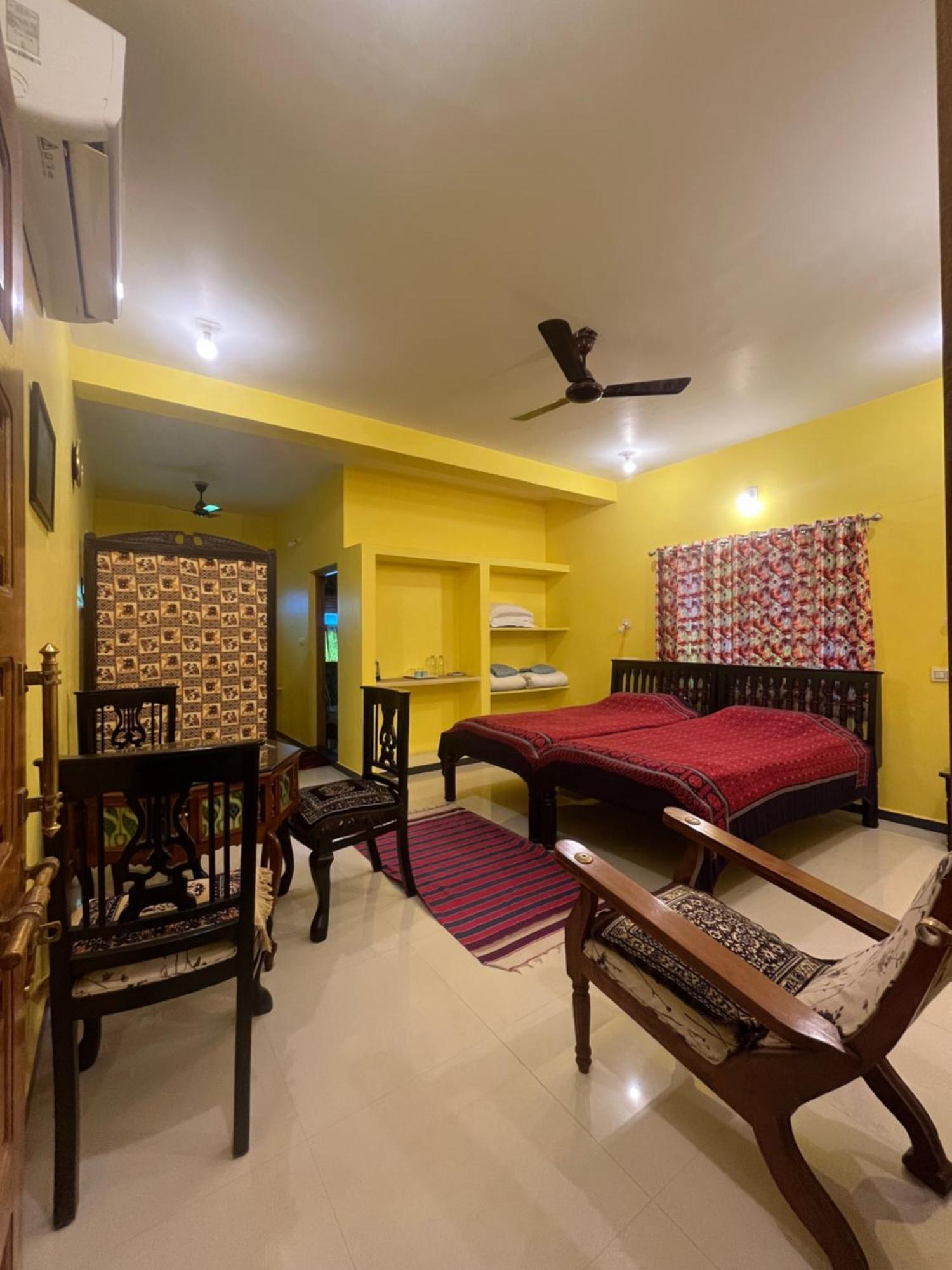 Sharad Baug Homestay Bhuj Eksteriør billede