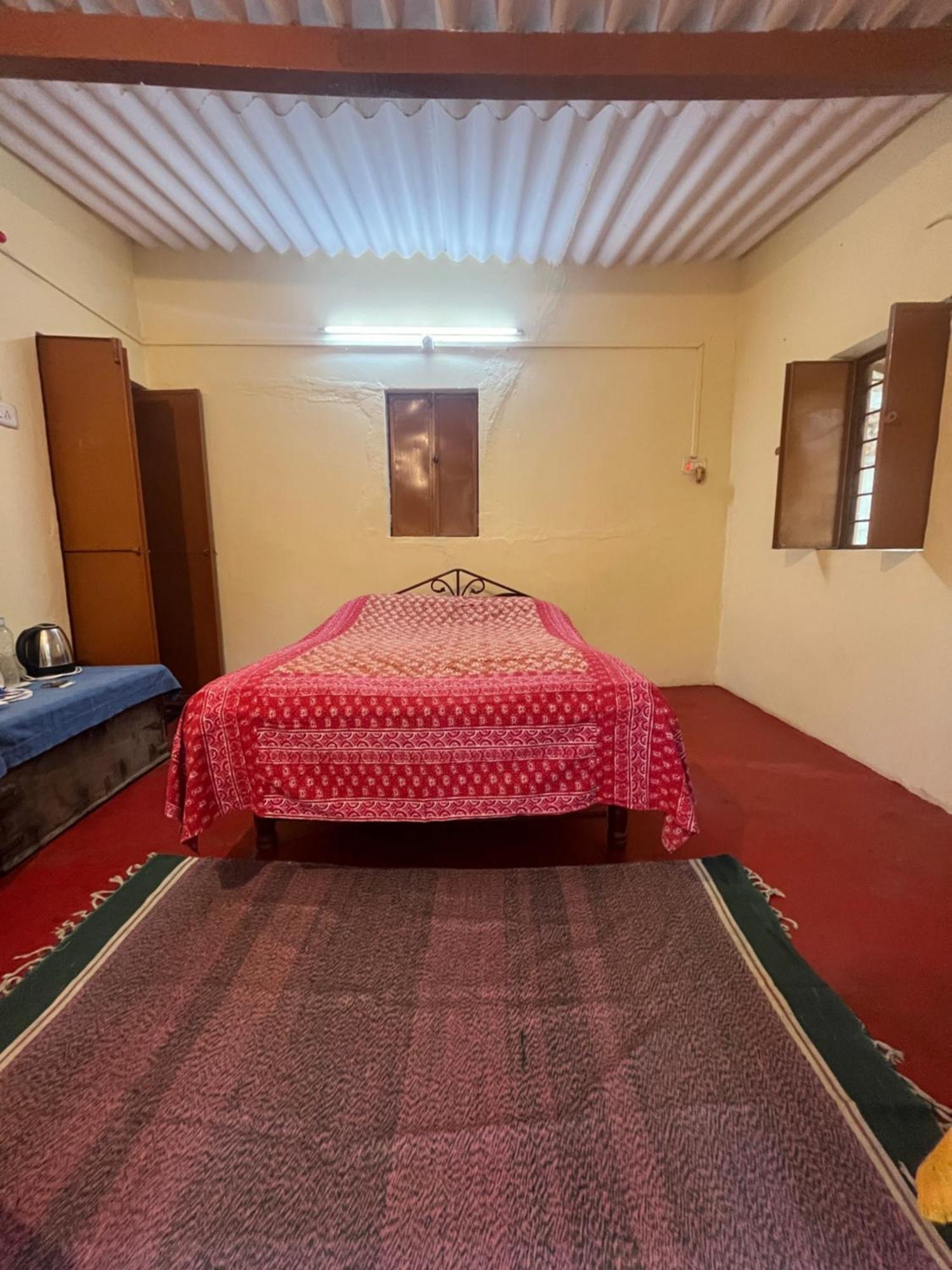 Sharad Baug Homestay Bhuj Eksteriør billede
